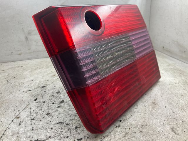 bontott VW PASSAT B3 B4 Jobb Belső Hátsó Lámpa