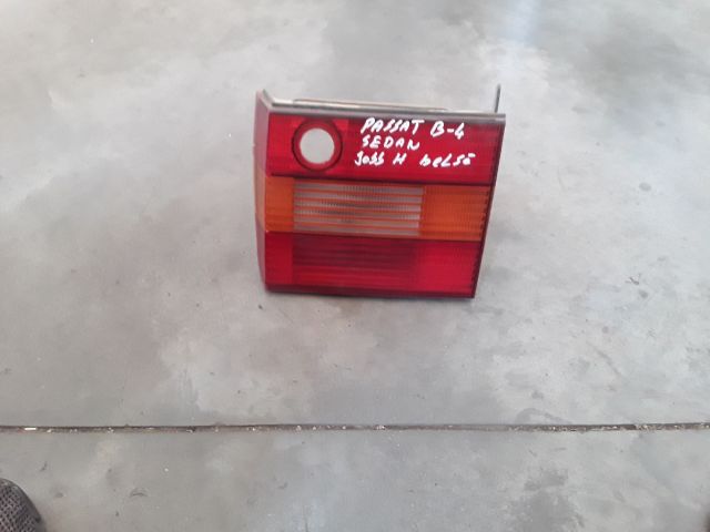 bontott VW PASSAT B3 B4 Jobb Belső Hátsó Lámpa