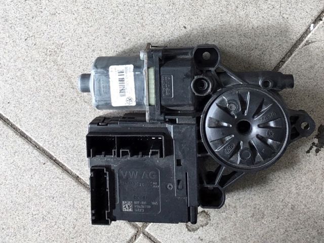 bontott VW PASSAT B3 B4 Jobb első Ablakemelő Motor