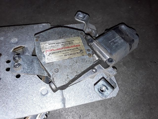 bontott VW PASSAT B3 B4 Jobb első Ablakemelő Szerkezet (Elektromos)