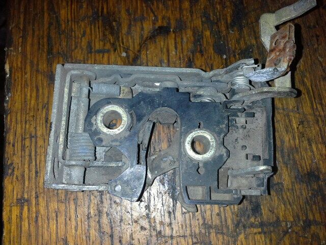 bontott VW PASSAT B3 B4 Jobb első Ajtózár