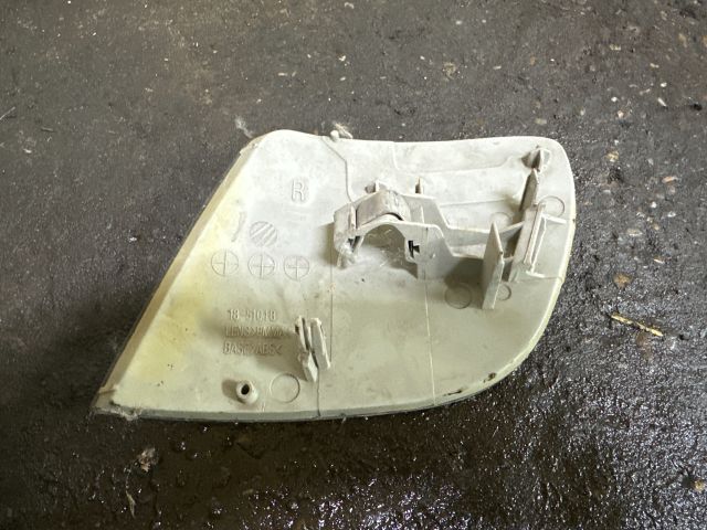 bontott VW PASSAT B3 B4 Jobb első Irányjelző