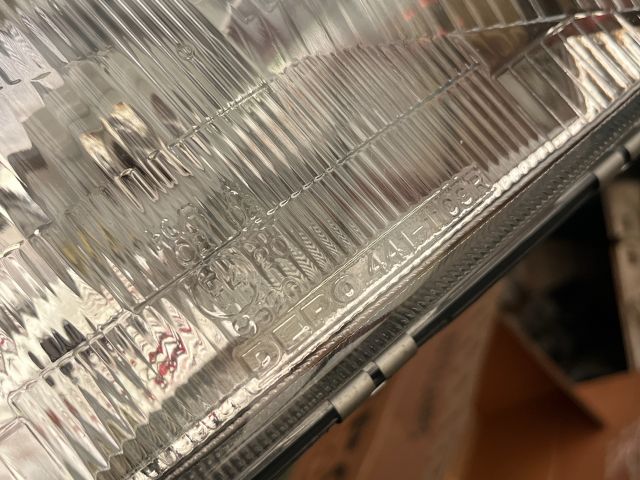 bontott VW PASSAT B3 B4 Jobb Fényszóró