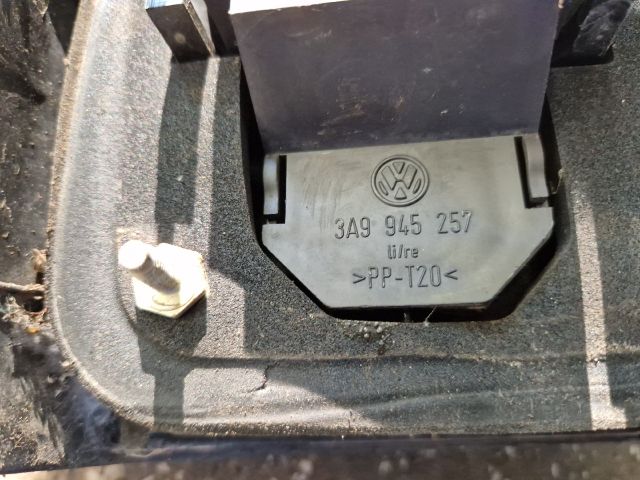 bontott VW PASSAT B3 B4 Jobb Hátsó Lámpa