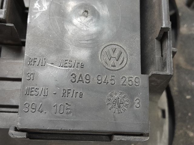 bontott VW PASSAT B3 B4 Jobb Hátsó Lámpa