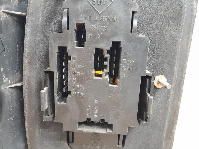 bontott VW PASSAT B3 B4 Jobb Hátsó Lámpa