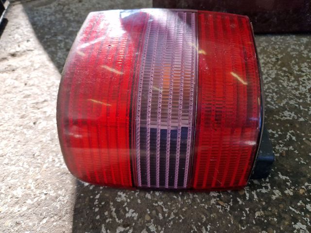 bontott VW PASSAT B3 B4 Jobb Hátsó Lámpa