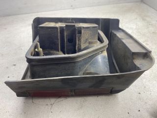 bontott VW PASSAT B3 B4 Jobb Külső Hátsó Lámpa