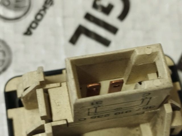 bontott VW PASSAT B3 B4 Kapcsoló (Magában)