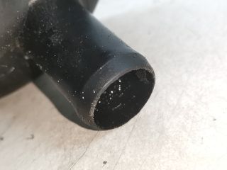 bontott VW PASSAT B3 B4 Kartergáz Visszavezető Szelep