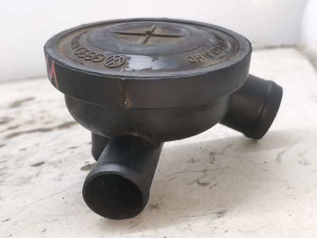 bontott VW PASSAT B3 B4 Kartergáz Visszavezető Szelep