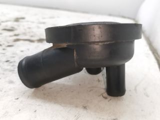 bontott VW PASSAT B3 B4 Kartergáz Visszavezető Szelep