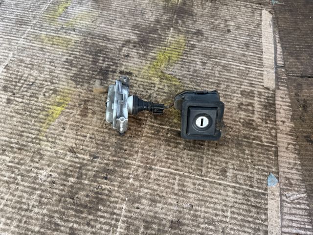 bontott VW PASSAT B3 B4 Központizár Motor Csomagtérajtó