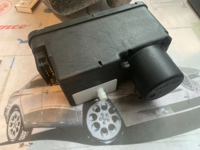 bontott VW PASSAT B3 B4 Központizár Motor (Pozíciófüggetlen)