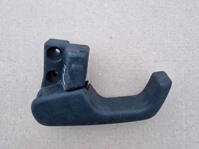 bontott VW PASSAT B3 B4 Motorháztető Nyitó Kar / Gomb