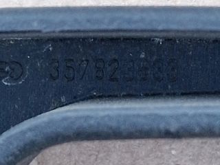 bontott VW PASSAT B3 B4 Motorháztető Nyitó Kar / Gomb