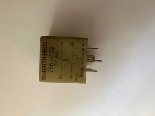 bontott VW PASSAT B3 B4 Relé