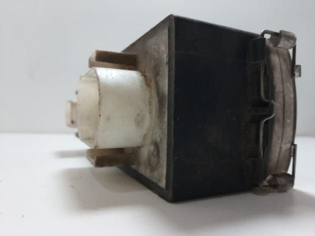 bontott VW PASSAT B3 B4 Relé