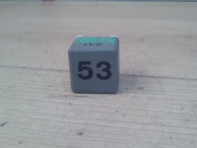 bontott VW PASSAT B3 B4 Relé