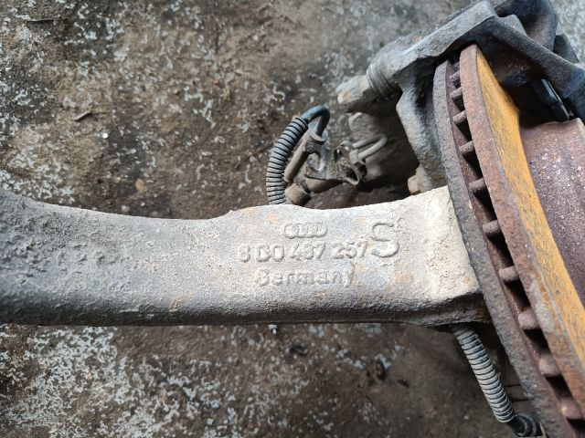 bontott VW PASSAT B5 Bal első Csonkállvány Kerékaggyal