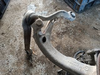 bontott VW PASSAT B5 Bal első Csonkállvány Kerékaggyal