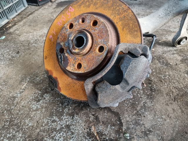 bontott VW PASSAT B5 Bal első Csonkállvány Kerékaggyal