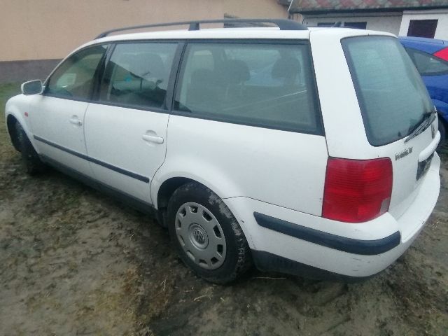 bontott VW PASSAT B5 Bal első Féknyereg Munkahengerrel