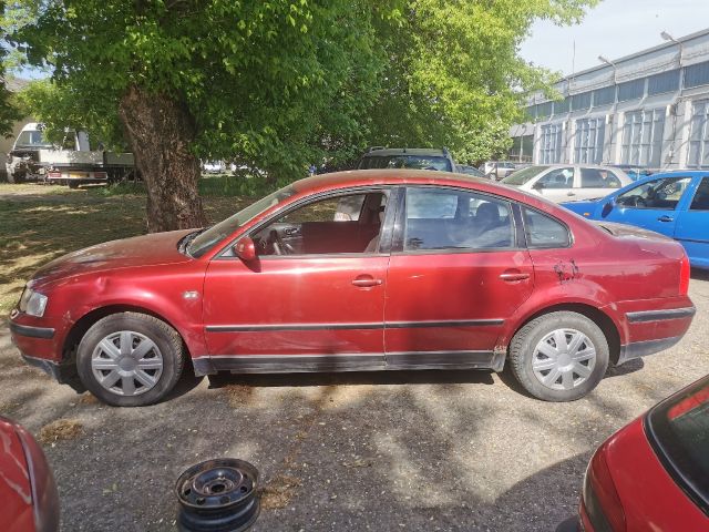 bontott VW PASSAT B5 Bal első Gólyaláb (Lengécsillapító, Rugó)