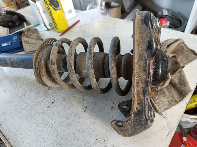 bontott VW PASSAT B5 Bal első Gólyaláb (Lengécsillapító, Rugó)