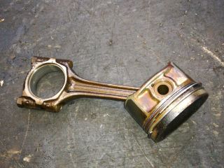 bontott VW PASSAT B5 Dugattyú és Hajtókar