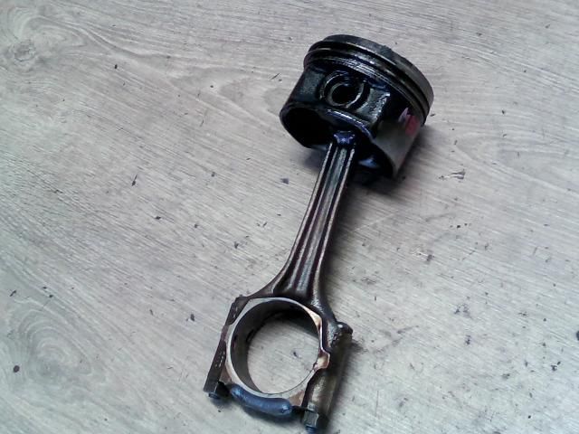 bontott VW PASSAT B5 Dugattyú és Hajtókar