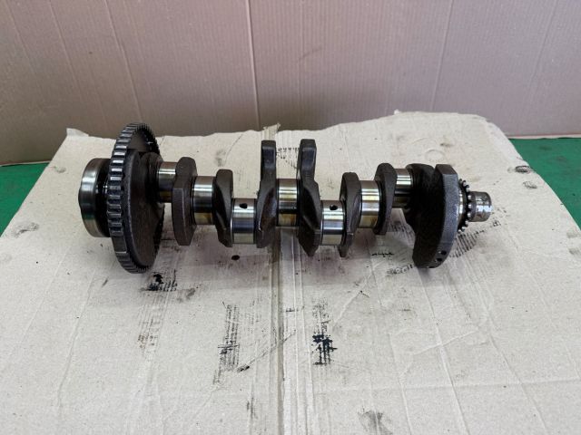 bontott VW PASSAT B5 Főtengely (Magában)