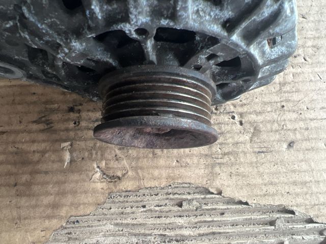 bontott VW PASSAT B5 Generátor