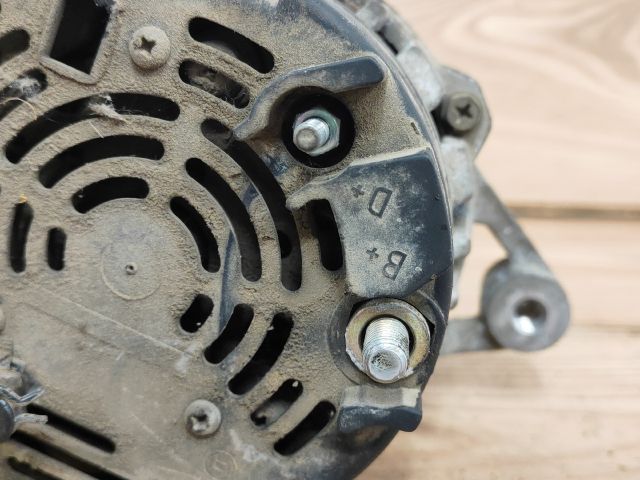 bontott VW PASSAT B5 Generátor