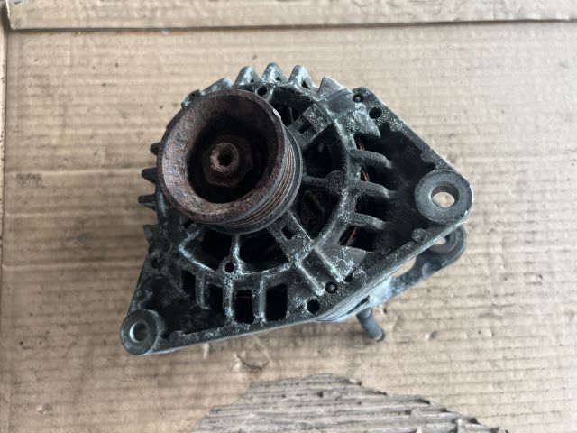 bontott VW PASSAT B5 Generátor