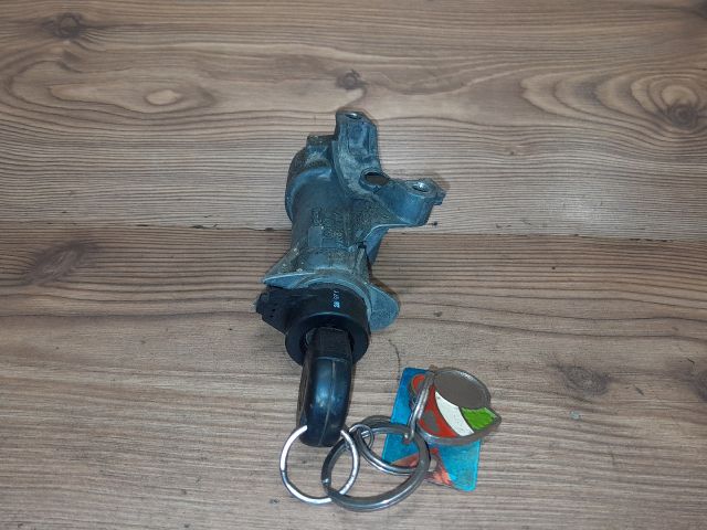 bontott VW PASSAT B5 Gyújtáskapcsoló