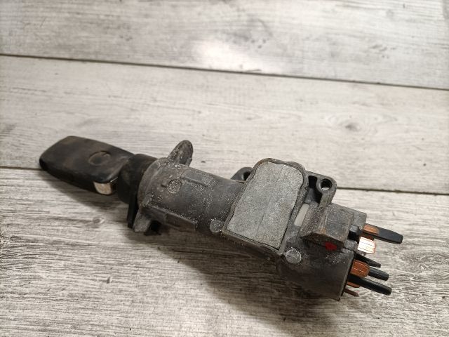 bontott VW PASSAT B5 Gyújtáskapcsoló