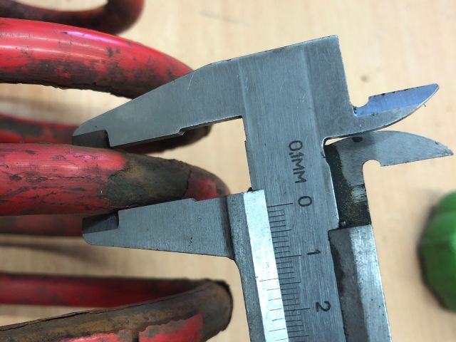 bontott VW PASSAT B5 Hátsó Rugó Pár