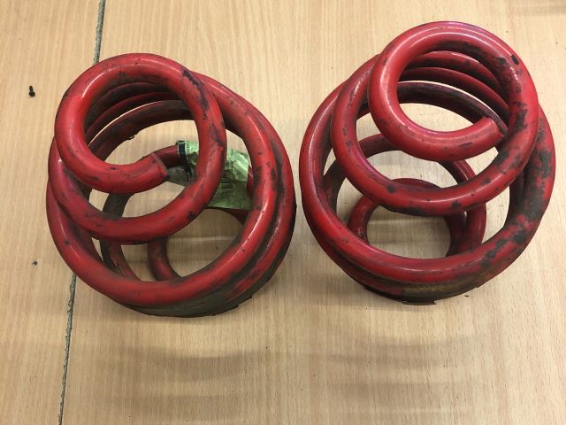 bontott VW PASSAT B5 Hátsó Rugó Pár