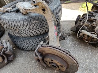 bontott VW PASSAT B5 Jobb első Csonkállvány Kerékaggyal