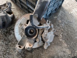 bontott VW PASSAT B5 Jobb első Csonkállvány Kerékaggyal