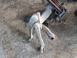 bontott VW PASSAT B5 Jobb első Csonkállvány Kerékaggyal