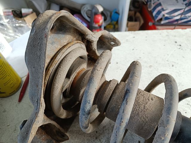 bontott VW PASSAT B5 Jobb első Gólyaláb (Lengécsillapító, Rugó)