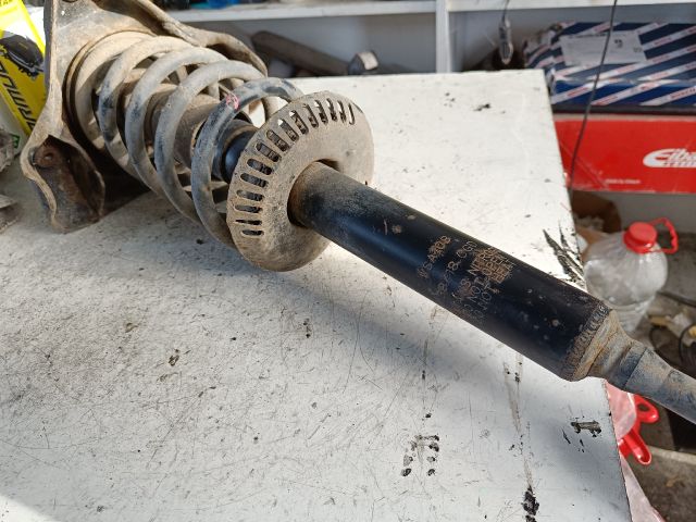 bontott VW PASSAT B5 Jobb első Gólyaláb (Lengécsillapító, Rugó)