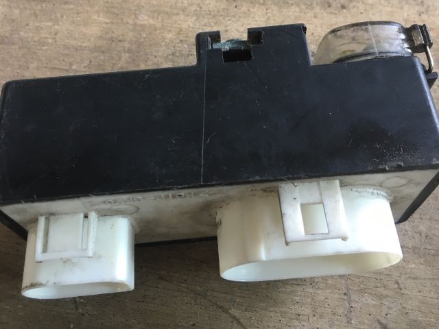 bontott VW PASSAT B5 Klíma Relé