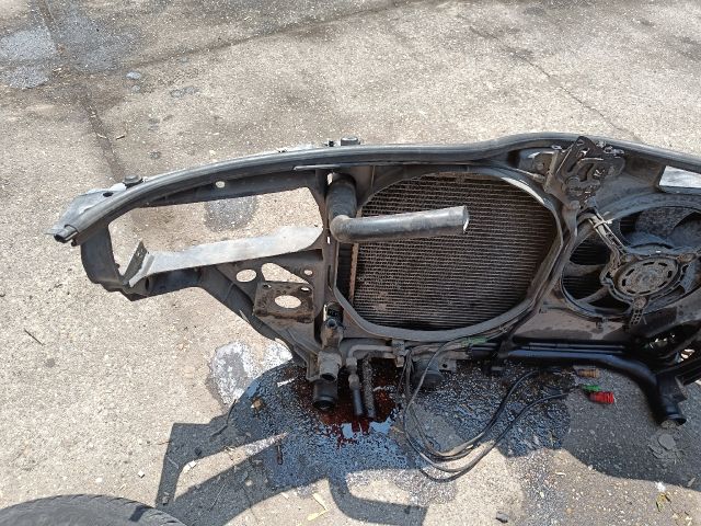 bontott VW PASSAT B5 Komplett Homlokfal (Részeivel)