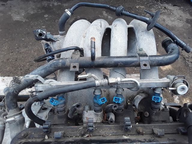 bontott VW PASSAT B5 Motor (Fűzött blokk hengerfejjel)