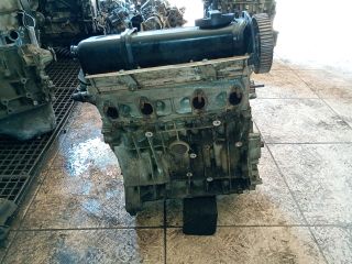 bontott VW PASSAT B5 Motor (Fűzött blokk hengerfejjel)