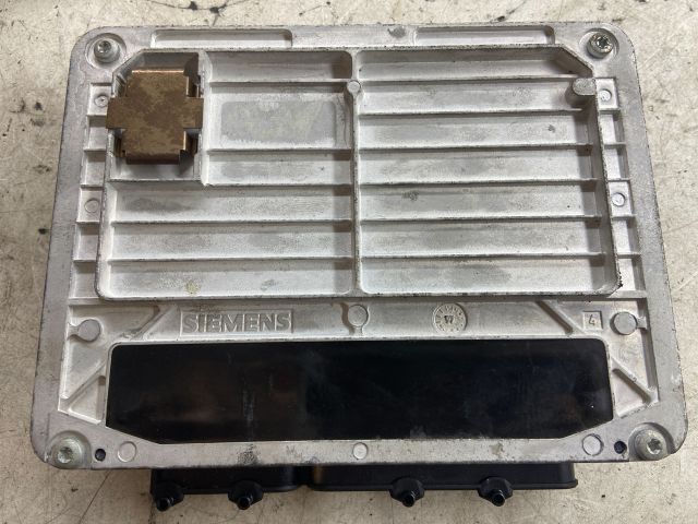 bontott VW PASSAT B5 Motorvezérlő