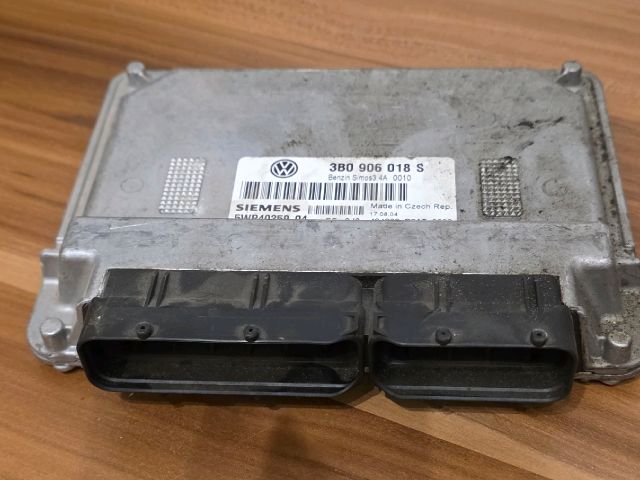 bontott VW PASSAT B5 Motorvezérlő